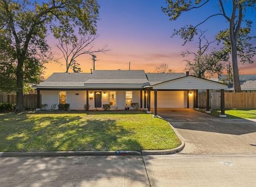 10151 Brinwood Dr, Houston, TX, 77043-4304 | Card Image