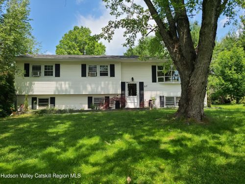 57 Lakeview Ter, Monticello, NY, 12701-6801 | Card Image