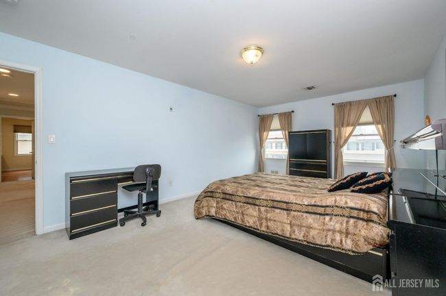 751 S Middlesex Ave, House other with 5 bedrooms, 6 bathrooms and null parking in Colonia NJ | Image 25