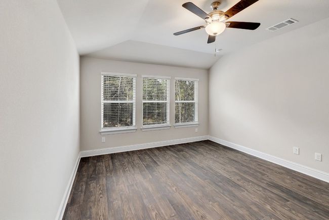 20809 Peacemaker Trl, House other with 3 bedrooms, 2 bathrooms and 4 parking in Lago Vista TX | Image 15