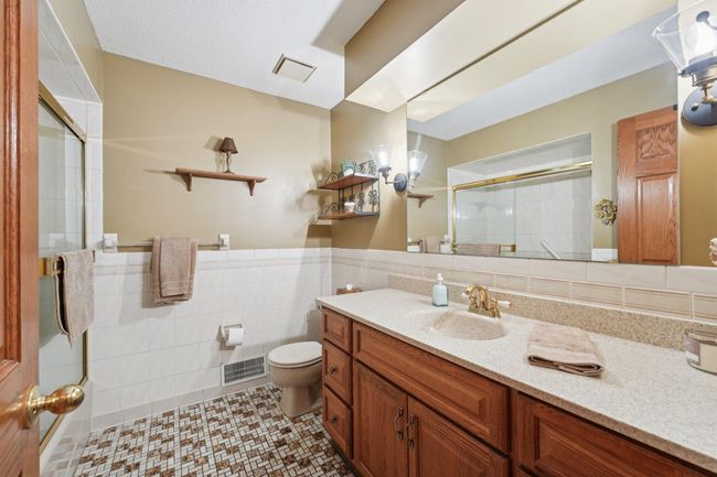 34-web-or-mls-Barnes Ave-0306-034.jpg | Image 29