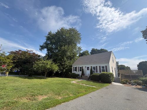 2 Fairmount Ave, Bristol, RI, 02809-4605 | Card Image