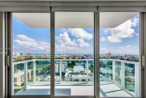 ph-07-1000 West Ave, Miami Beach, FL, 33139-4702 | Card Image