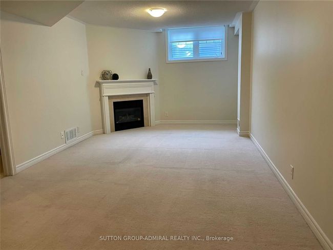 95 Southdown Ave, House attached with 3 bedrooms, 3 bathrooms and 3 parking in Vaughan ON | Image 10