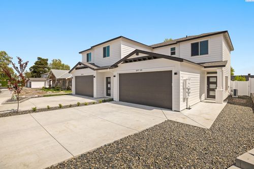 1097 S Underwood Pl, Kennewick, WA, 99337 | Card Image