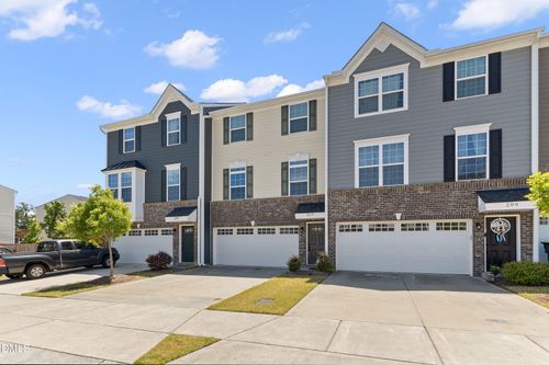 207 Tamworth Crk, Durham, NC, 27707-9628 | Card Image