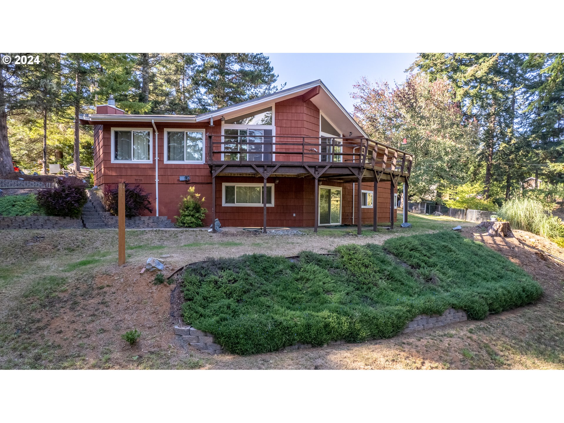 Sun Valley Rd, North Bend, OR 97459