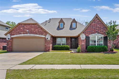 4611 36th Pl, Broken Arrow, OK, 74014-8846 | Card Image