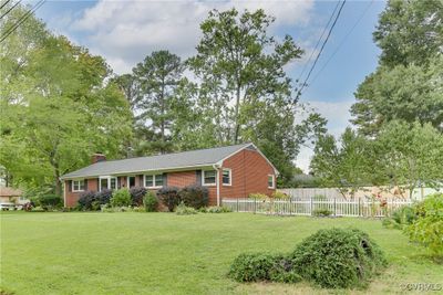 Ranch-style home featuring a front yard | Image 3