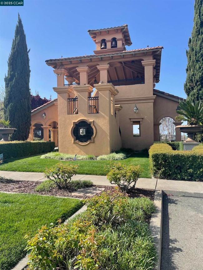 7104 Majestic Ct, Condo with 2 bedrooms, 2 bathrooms and 2 parking in Vallejo CA | Image 18