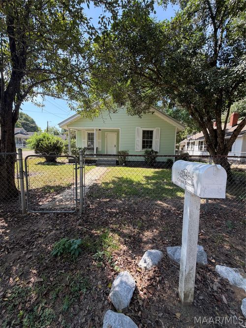 34 Cross Street, Wetumpka, AL, 36092 | Card Image