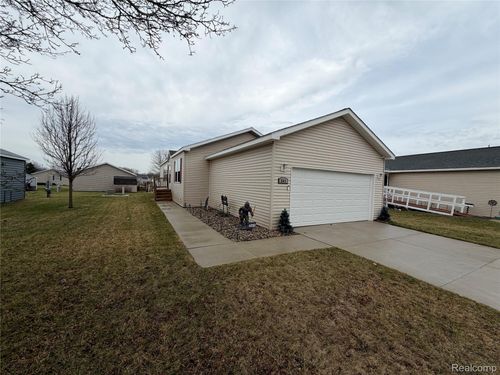 241 Waterway Ct, Lapeer, MI, 48446-3298 | Card Image