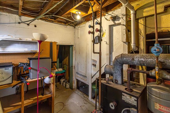 11 E White St, House other with 3 bedrooms, 2 bathrooms and null parking in Ely MN | Image 36