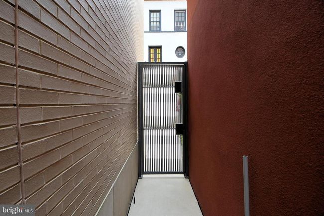 107 S Van Pelt St, Townhouse with 3 bedrooms, 4 bathrooms and null parking in PHILADELPHIA PA | Image 21