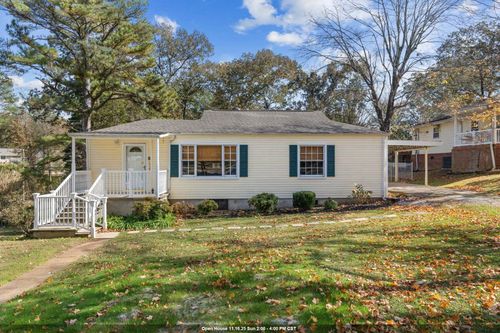 1332 James St, Florence, AL, 35630-2380 | Card Image