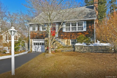 14 Pocket Ct, Northport, NY, 11768-3018 | Card Image