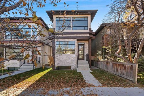 2115 Bowness Rd Nw, Calgary, AB, T2N3L2 | Card Image