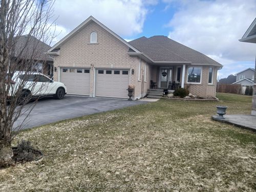 65 Liam St, Lindsay, ON, K9V0J4 | Card Image