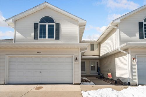 2720 6th St, Marion, IA, 52302-7604 | Card Image