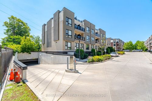233-515 Kingbird Grove, Scarborough, ON, M1B0E4 | Card Image
