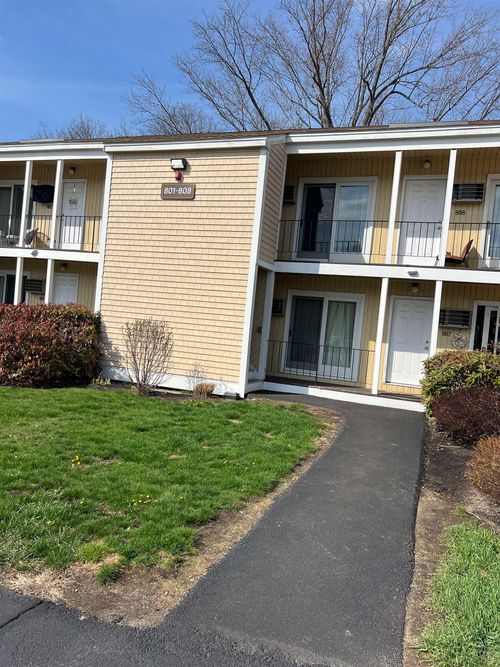 806 Cocheco Ct, Dover, NH, 03820-4816 | Card Image