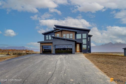 2652 S Sarah Lynn View Cir, Palmer, AK, 99645 | Card Image