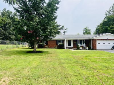 101 Hughes Avenue, House other with 3 bedrooms, 2 bathrooms and null parking in Berea KY | Image 1