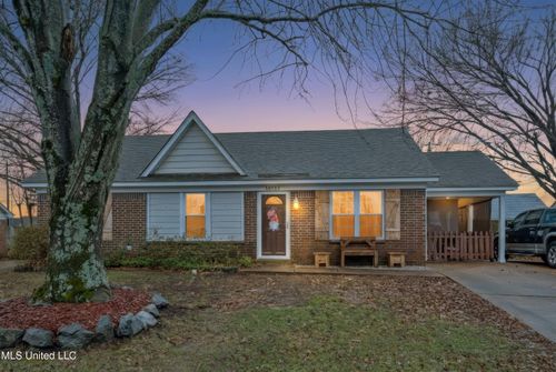 10153 Stephenson Ln, Olive Branch, MS, 38654-5106 | Card Image