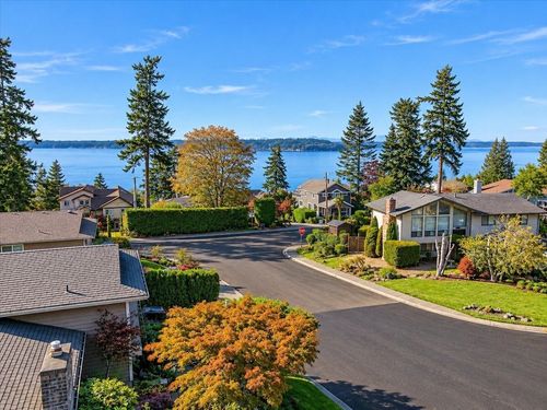 915 S 261st Pl, Des Moines, WA, 98198-9148 | Card Image