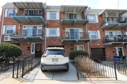 58-18 84th Place, New York, NY, 11379 | Card Image