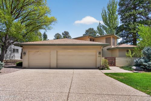2456 N Carefree Cir, Flagstaff, AZ, 86004-7523 | Card Image