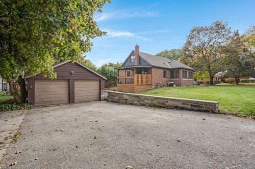 {{alt}} | Card Image