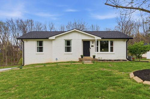 110 Robertson Ave, Greenbrier, TN, 37073-4763 | Card Image