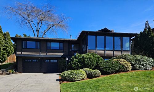 6504 113th Ave Ne, Kirkland, WA, 98033-7105 | Card Image