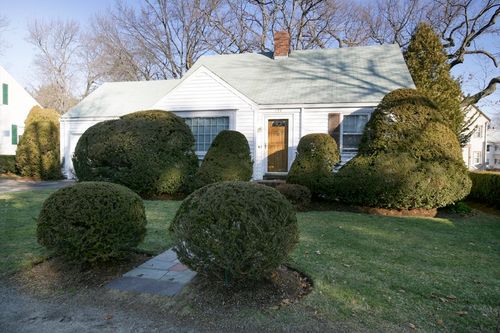 127 Fairway Dr, Newton, MA, 02465-1714 | Card Image