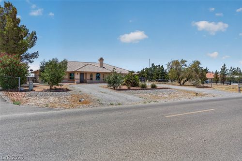 761 E Jaybird St, Pahrump, NV, 89048-6717 | Card Image