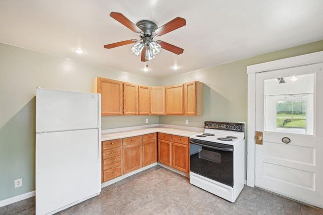 723 S Center Ave, House other with 3 bedrooms, 1 bathrooms and null parking in Jefferson WI | Image 15
