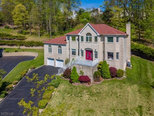 72 Gatheringhill Ct, Morris Plains, NJ, 07950-1192 | Card Image