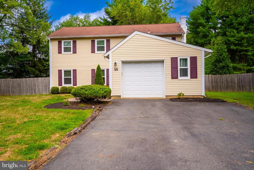 Linden Ln, Plainsboro, NJ 08536