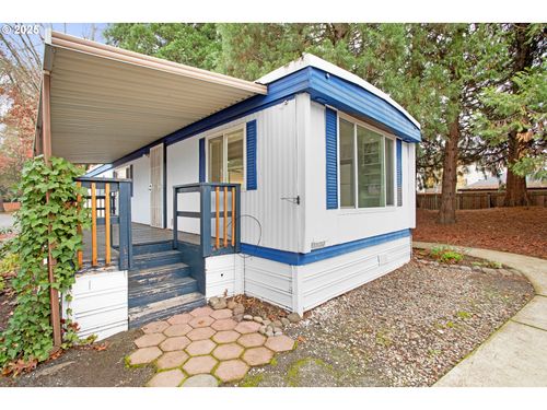 56-4900 Royal Ave, Eugene, OR, 97402-9366 | Card Image