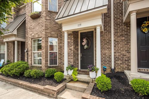 115 W Carolina Ave, Memphis, TN, 38103-4703 | Card Image