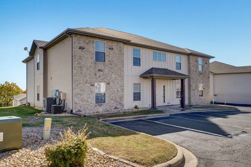 14-1-215 Toni Ln, Branson, MO, 65616-7342 | Card Image