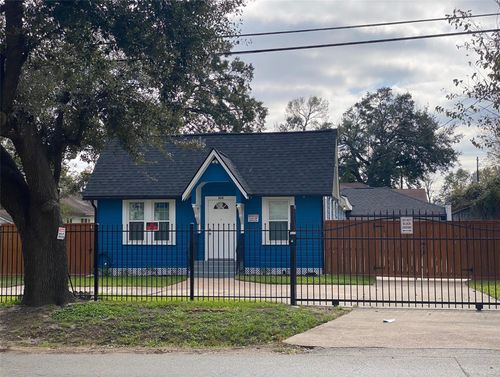 628 King St, Houston, TX, 77022-5534 | Card Image