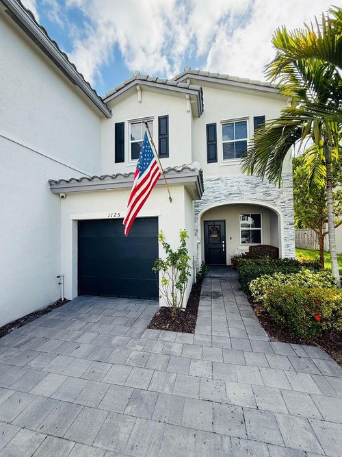 1125 Se 27th Ter, Homestead, FL, 33035-2585 | Card Image