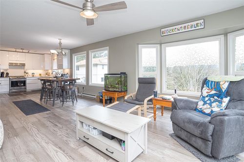 671 Marsh Wren Pl, Nanaimo, BC, V9T5R4 | Card Image