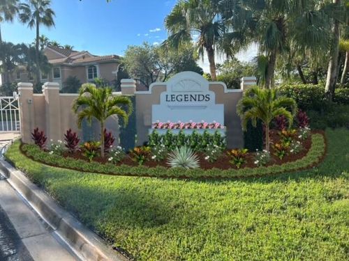 124 Legendary Cir, Palm Beach Gardens, FL, 33418-8468 | Card Image