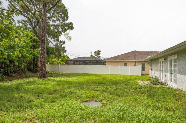 1942 Se Camilo St, House other with 2 bedrooms, 1 bathrooms and null parking in Port St. Lucie FL | Image 21