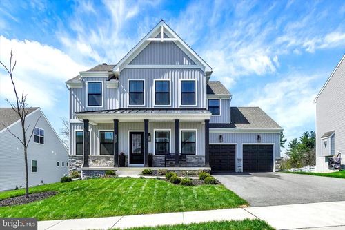 2517 Woodspring Dr, YORK, PA, 17402-8577 | Card Image