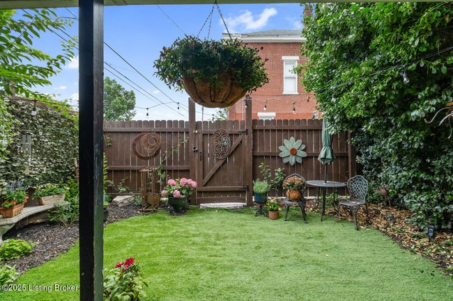 1101 S 1 St St, House other with 3 bedrooms, 2 bathrooms and null parking in Louisville KY | Image 31
