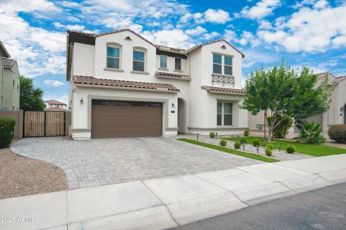 947 E Ladbroke Way, Gilbert, AZ, 85297-8412 | Card Image